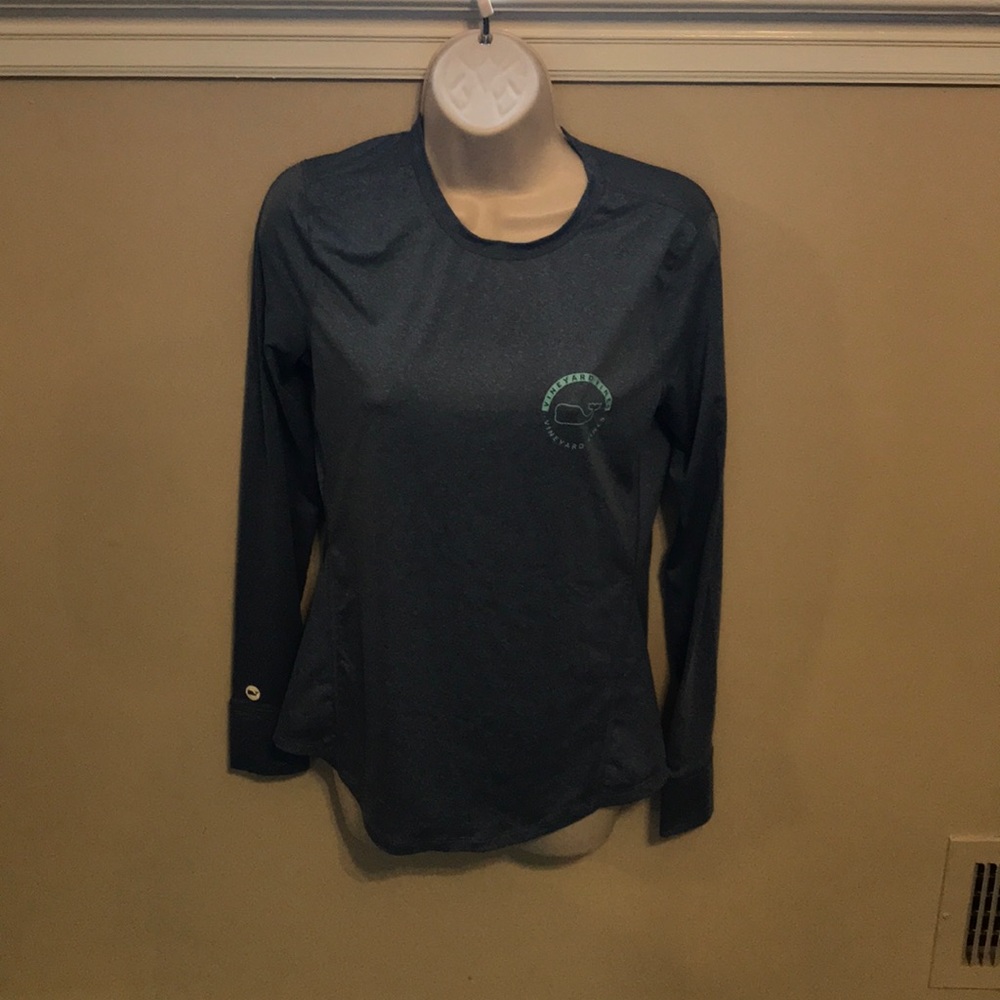 Vineyard vines performance